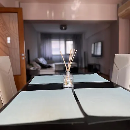 Apartmán Romana 100 Sqm Deluxe Apartament Bukurešť