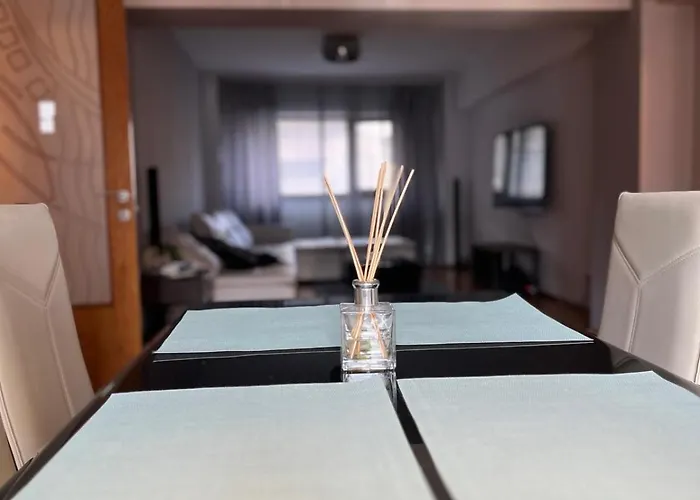 Apartamento Romana 100 Sqm Deluxe Apartament Bucarest