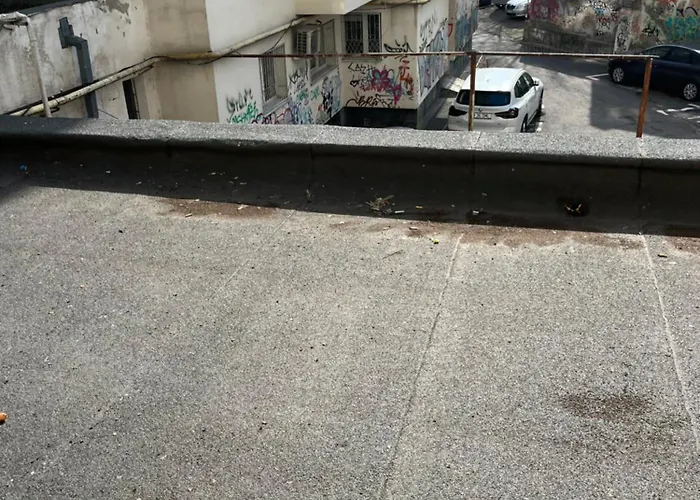 Romana 100 Sqm Deluxe Apartament *